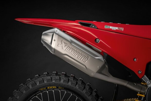 Complete titanium exhaust system EUR - 96480261AA
